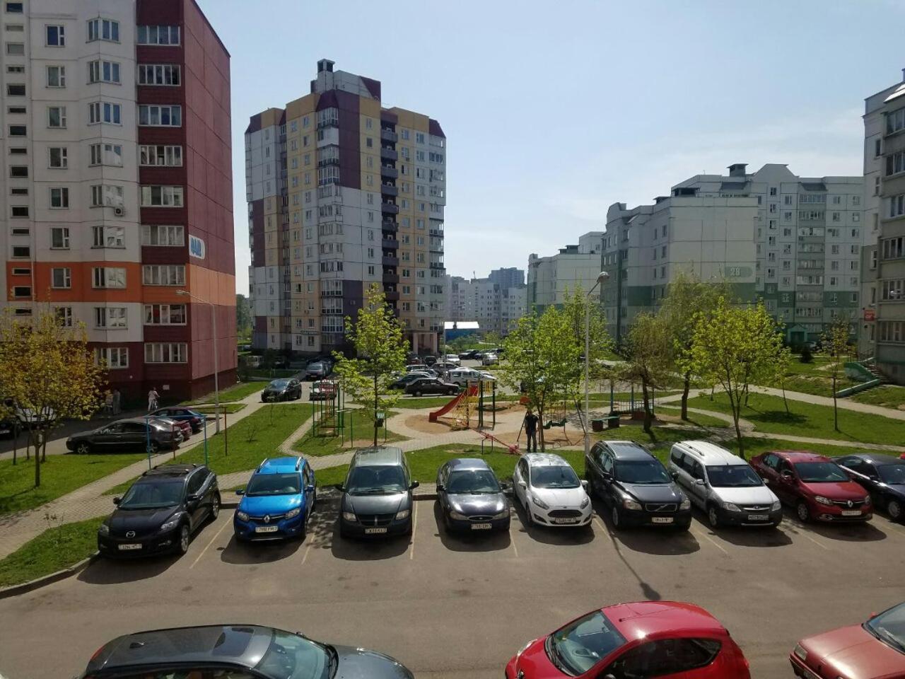 Apartment On Metro Mihalova มินสก์ ภายนอก รูปภาพ